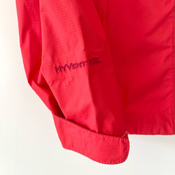 The North Face Venture Lightweight Rain Jacket - Picture 6 of 12